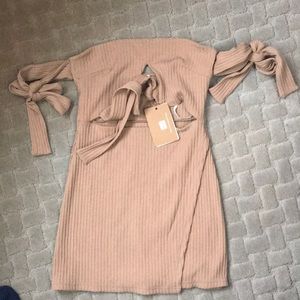 GORGEOUS BEACH SABO SKIRT DRESS